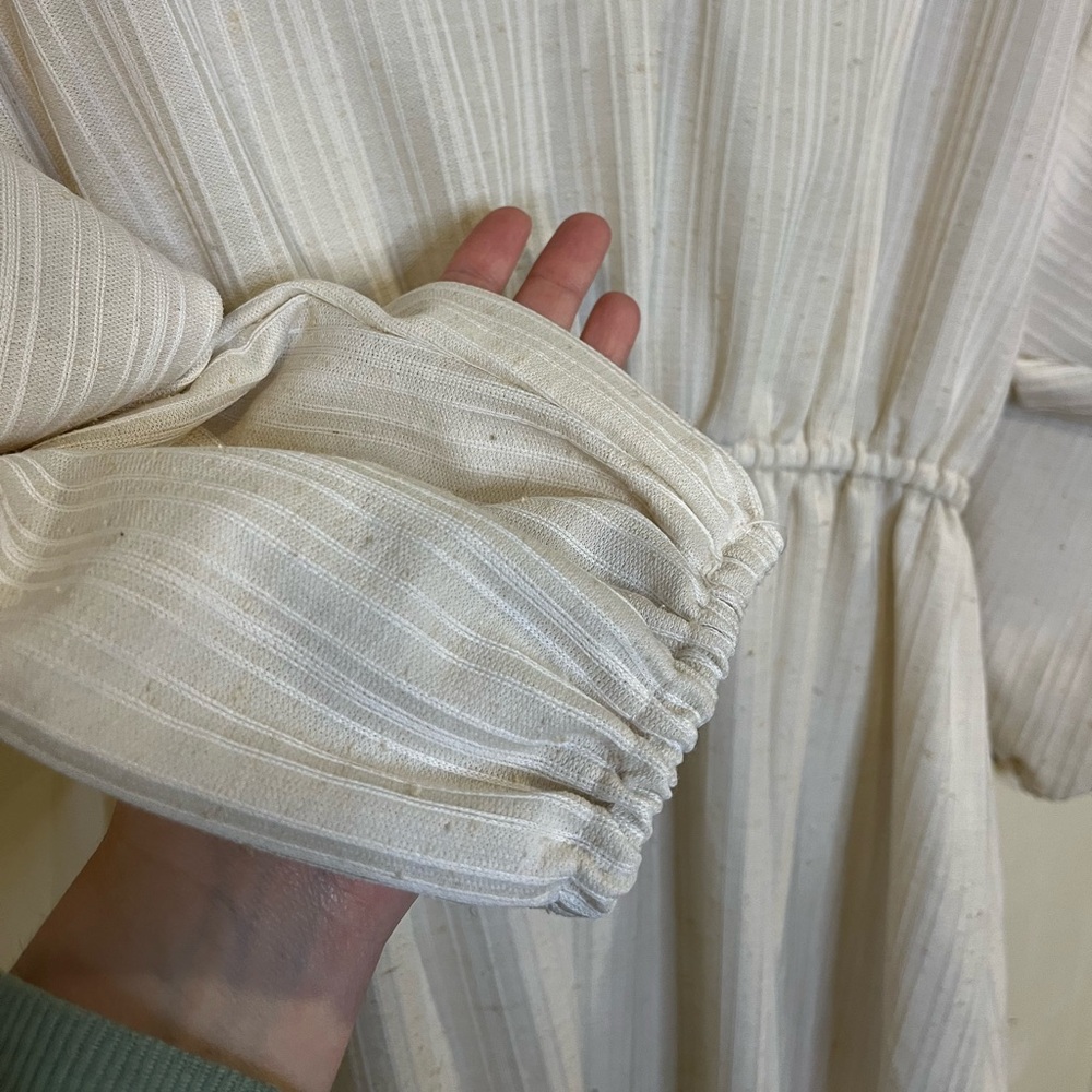Vintage Off White Log Sleeve Dress - Picture 3 of 6